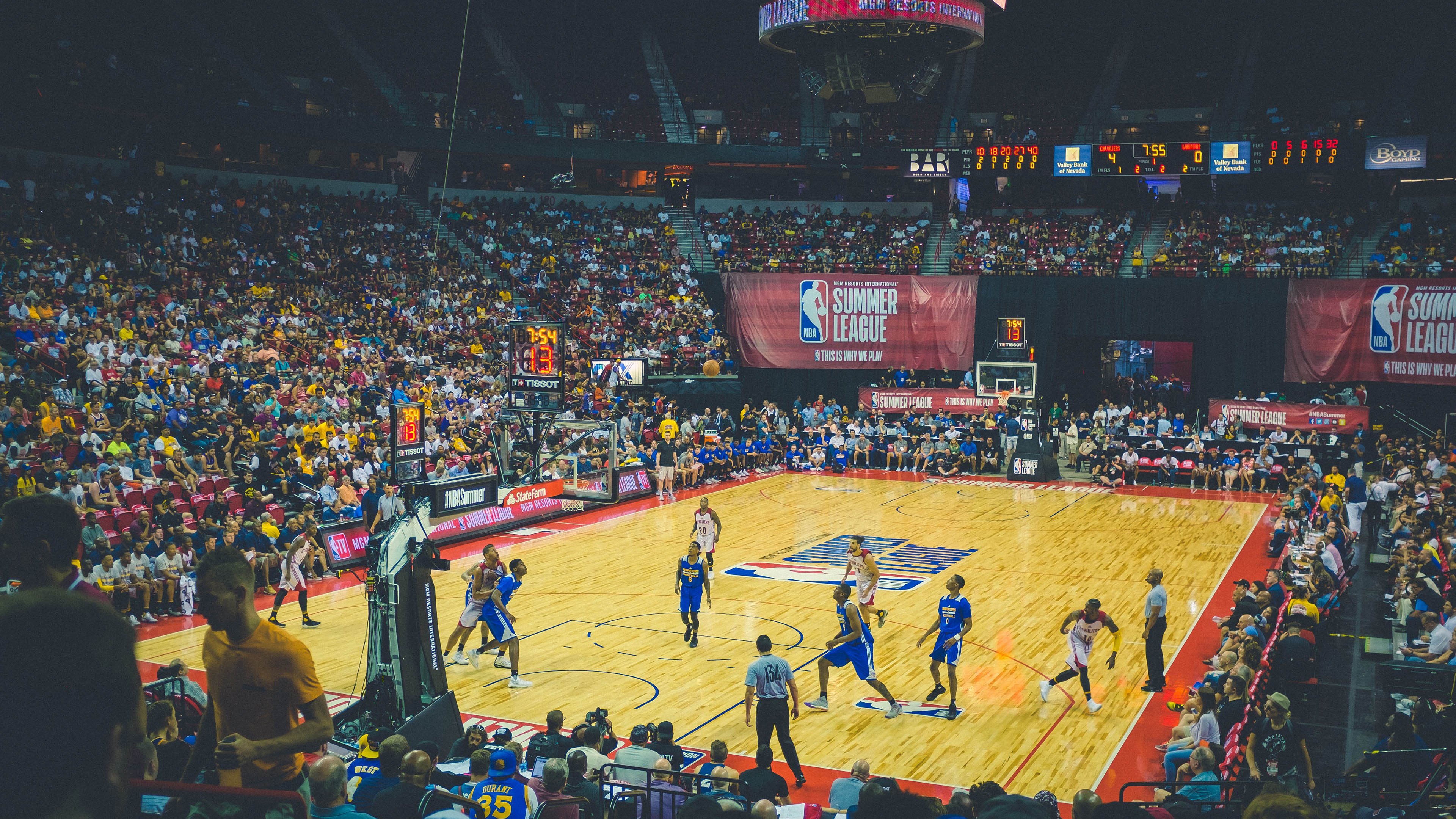 世界杯后:一些国家把看球与体育参与列入“国民健康行动计划”宣传内容